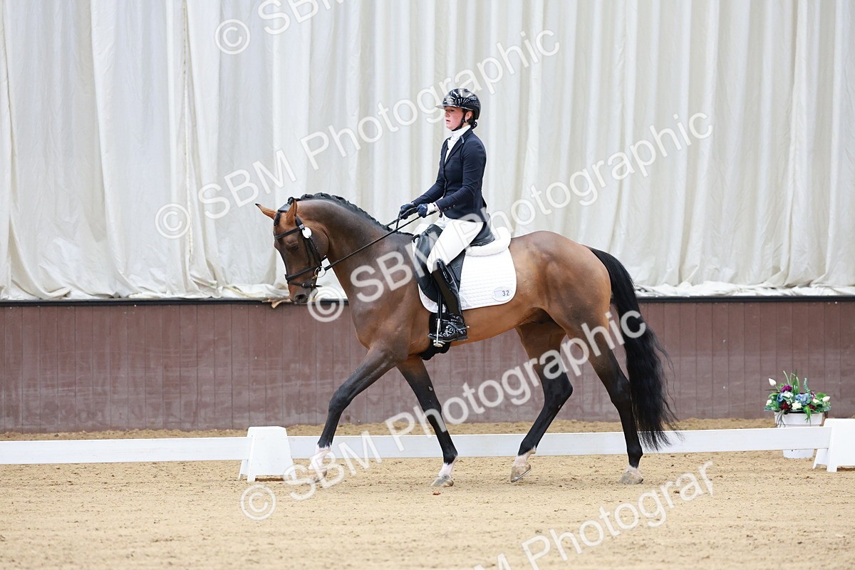 SBM_006797 - Class 6b - Novice 6 - 8.56-9.24