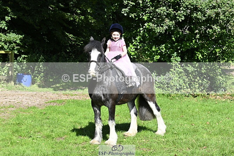 240728B-095946-00265 - Sunday Stable Shots and Fancy Dress