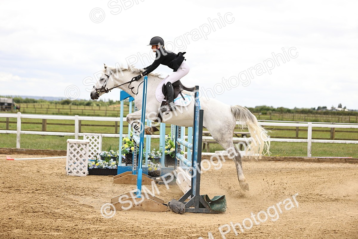 SBM_000402 - Class 4 - 1m showjumping