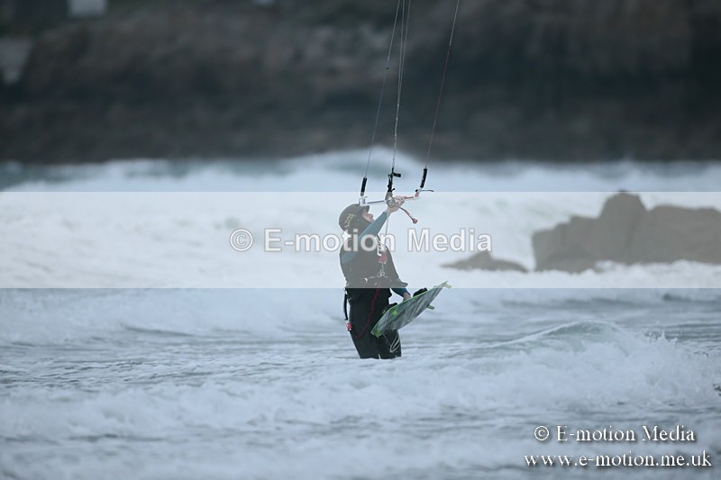 KS 030413-80 - Kite Surfing