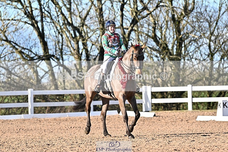 241214-124000-01654 - 106-Tyler.Bradshaw-Mexx