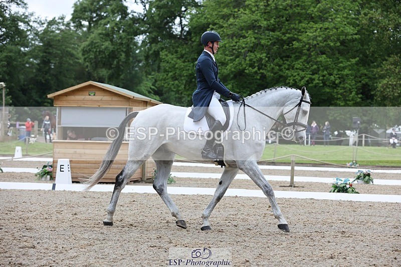 240523-093656-03170 - 207-IE_MR_MCGREGOR-Will_Furlong