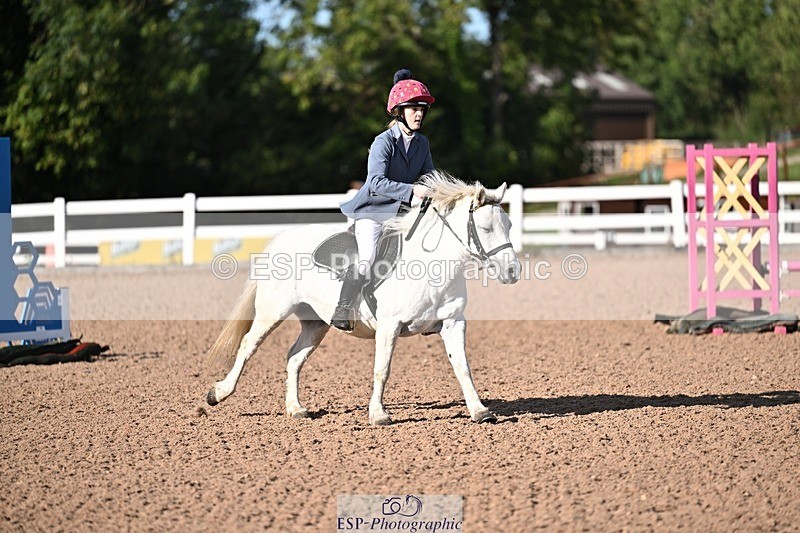 260915-164155-00078 - Clear Round and 60cm