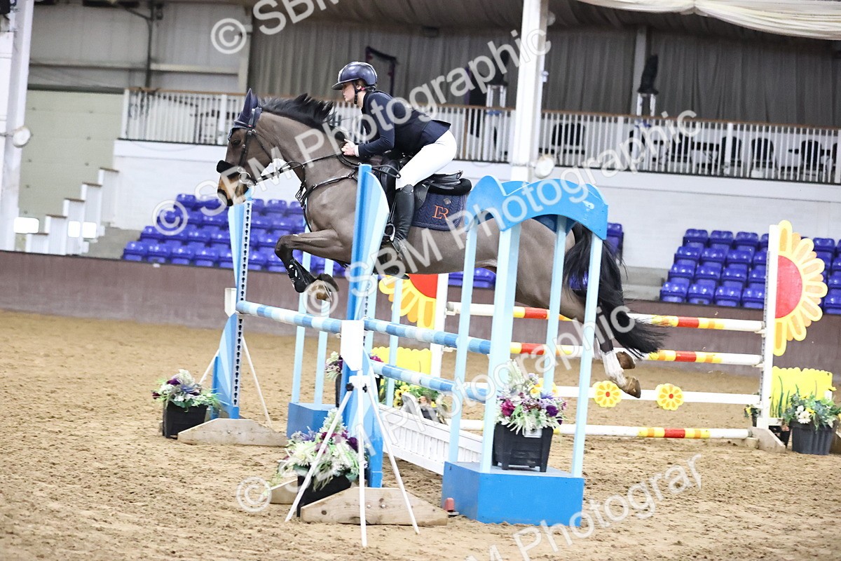 SBM_005496 - Class 17 - Senior Newcomers 1.10m