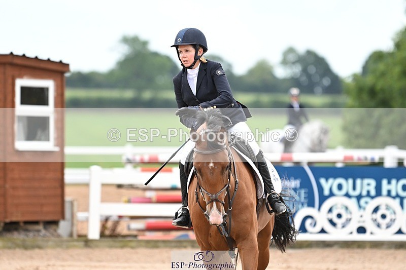 250727-102019-09275 - Cls 32 Discovery and 1m