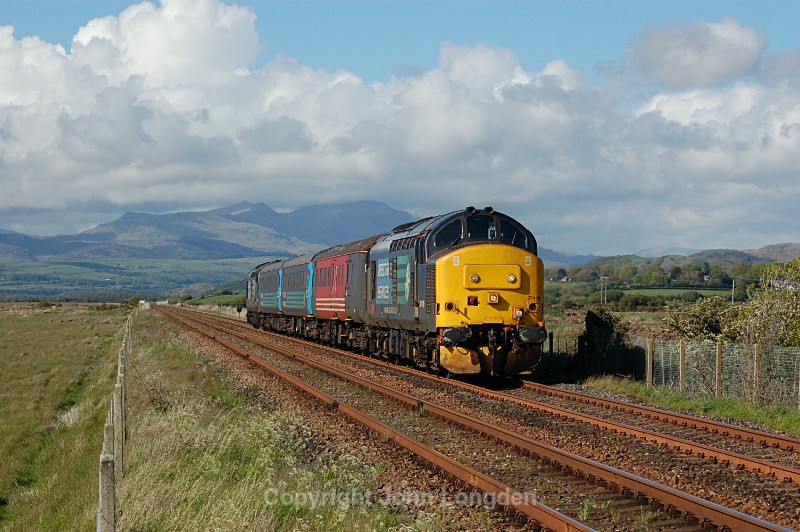 JL 29.5.15 37419 & 37611 2C34 14.35 Carlisle - Barrow, Dunnerholme - Cumbrian Coast (north to south)
