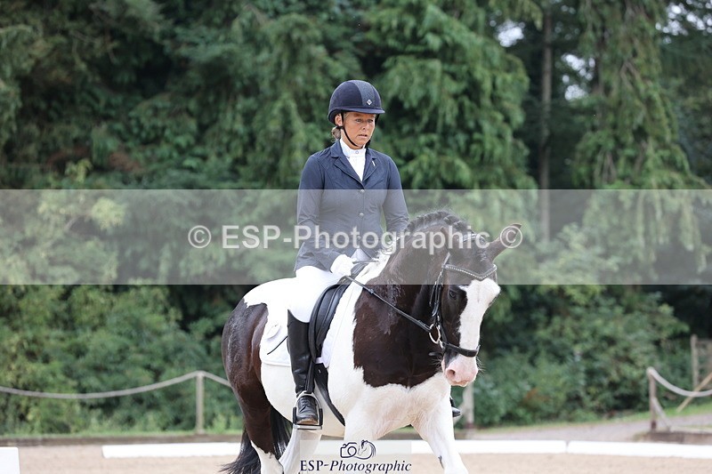 250718A-103335-00611 - 052-Lisa.Batty-George.XIV