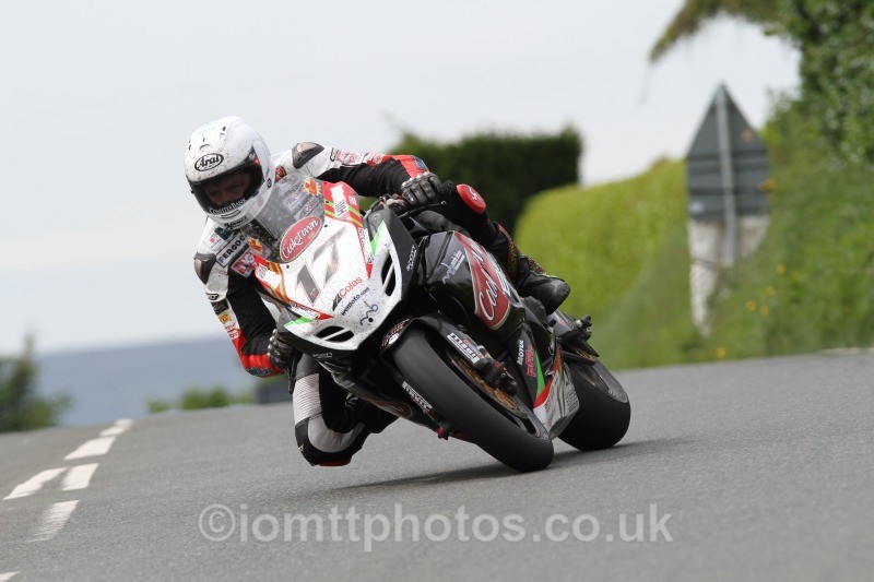 Dan Kneen Suzuki / Cookstown B.E.Racing - Pokerstars Senior TT