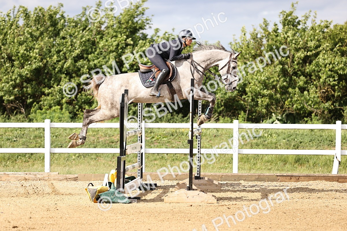 SBM_003721 - Class 13 - Senior Foxhunter - 1.20m