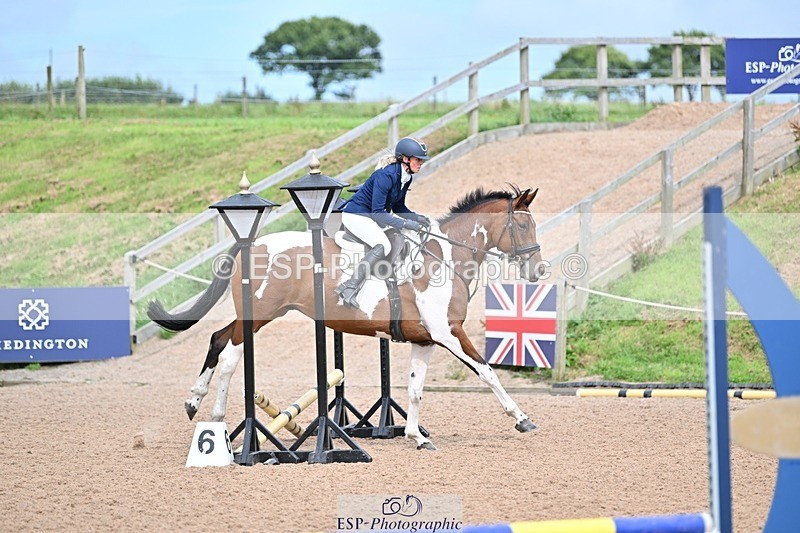 240813-154453-00079 - Clear round & 60cm