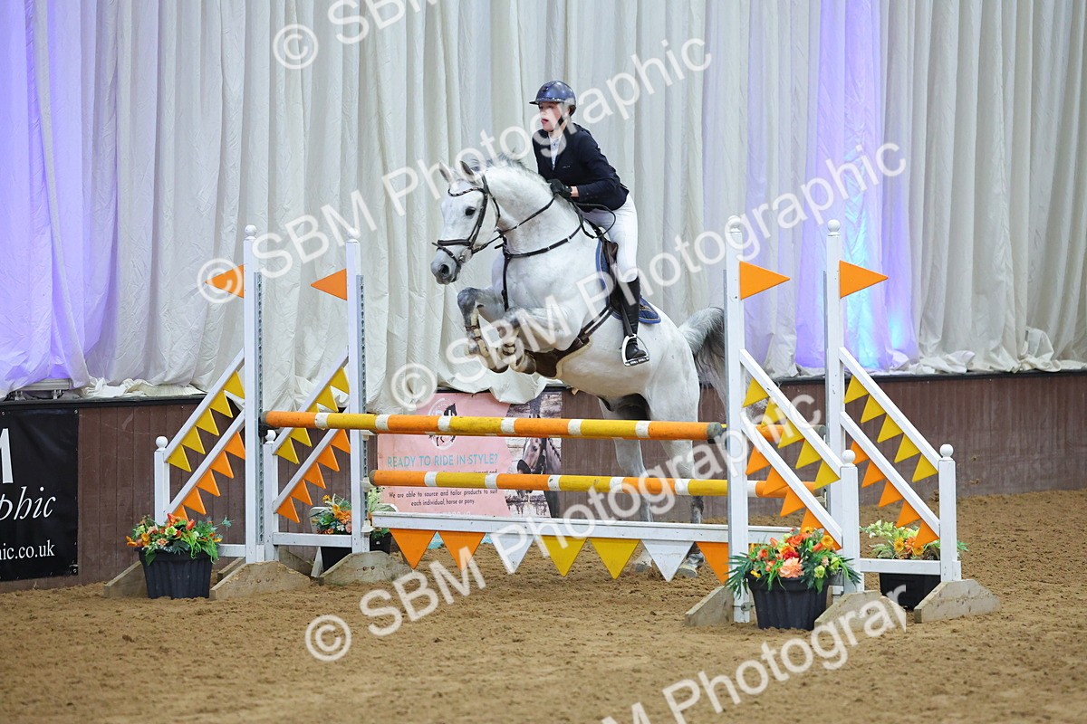 SBM_010106 - Class 21 - Nupafeed Supplements Senior Discovery/ 1m Open - First Round (1.00m)