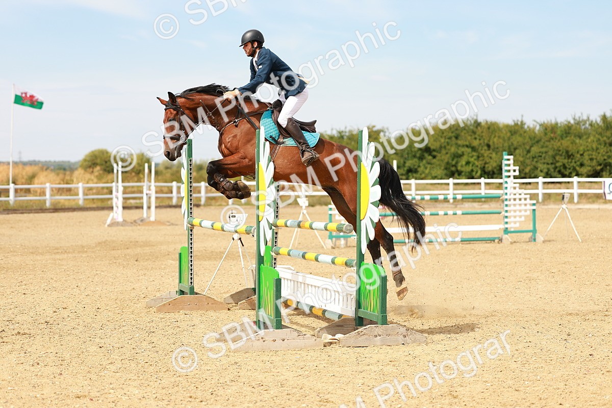 SBM_003780 - Class 14 - Senior Newcomers 1.10m