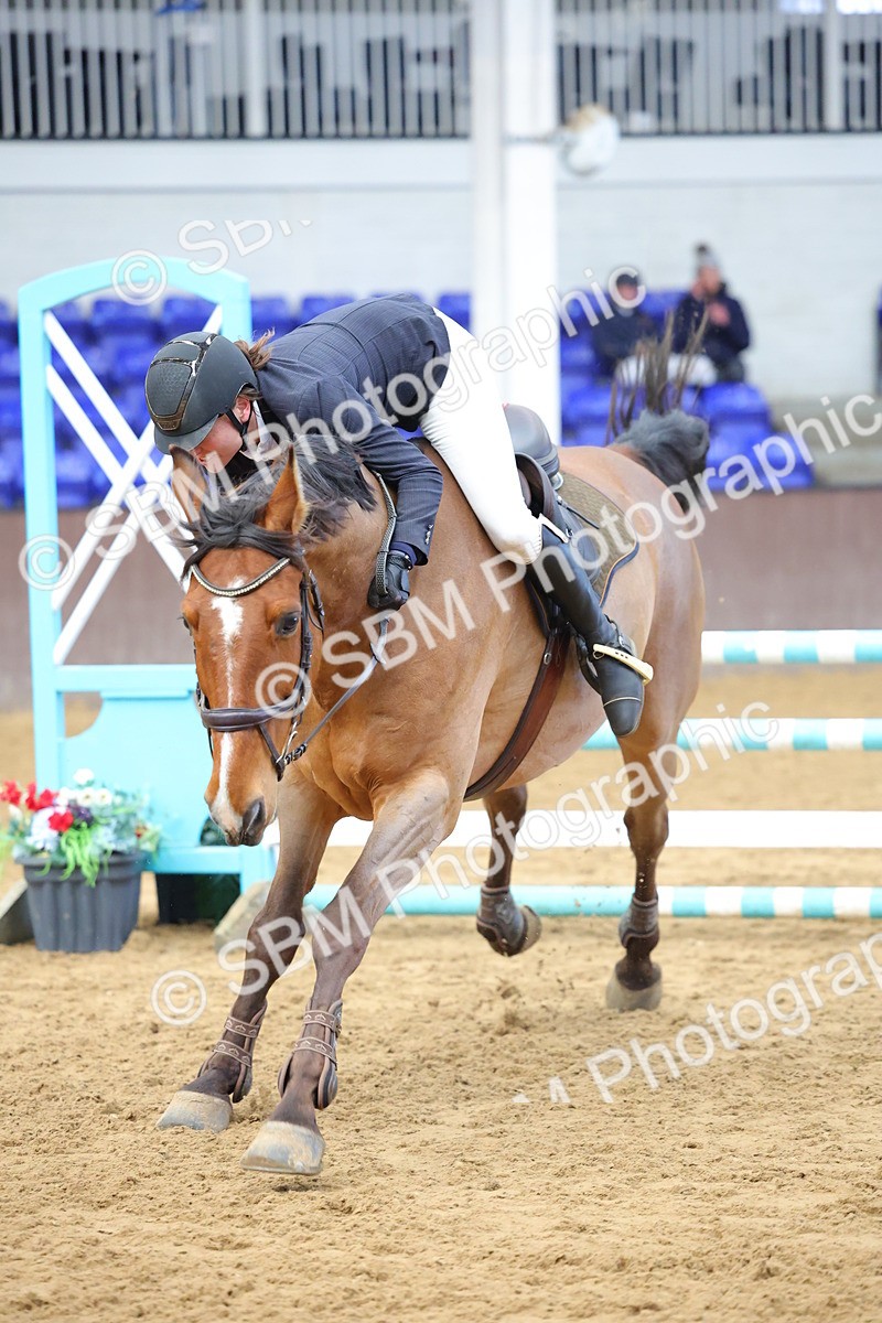 SBM_009678 - Class 20 - Senior British Novice/ 90cm Open - First Round (0.90m)