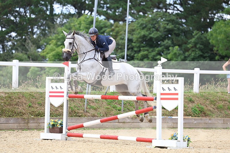 3E7A6332 - Class 8: Senior Newcomers/1.10m open