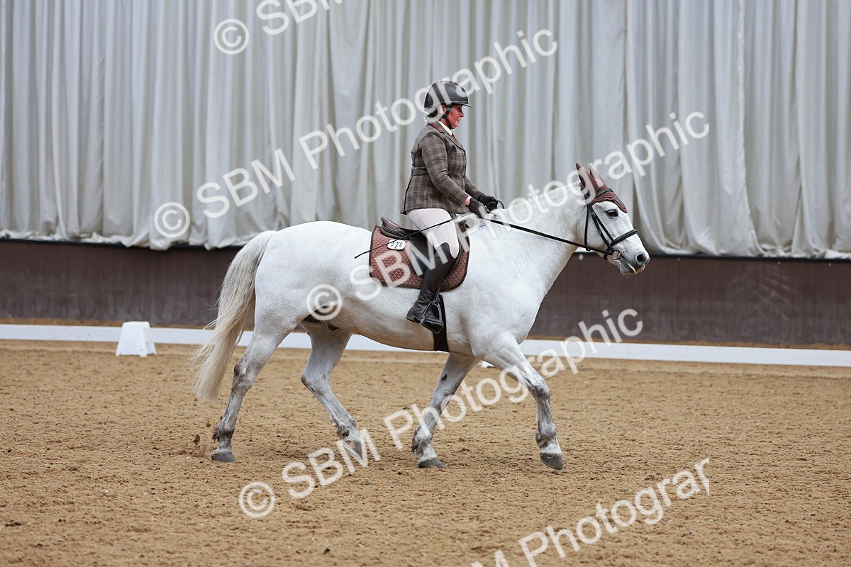 SBM_003511 - Class 15-16-18 - Novice 3-Elementary 1-PYO
