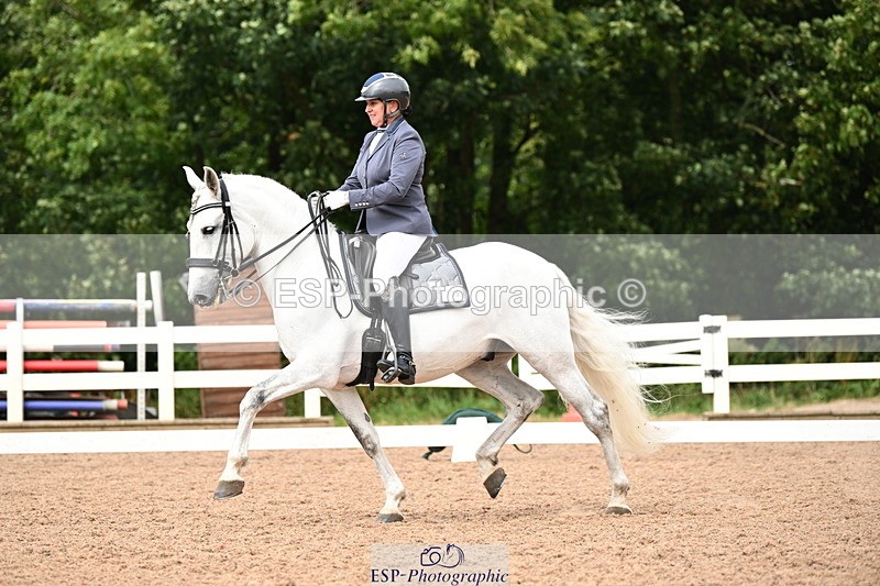 240815A-144852-02080 - 105-PAULA.LEE-Deseado.Santo