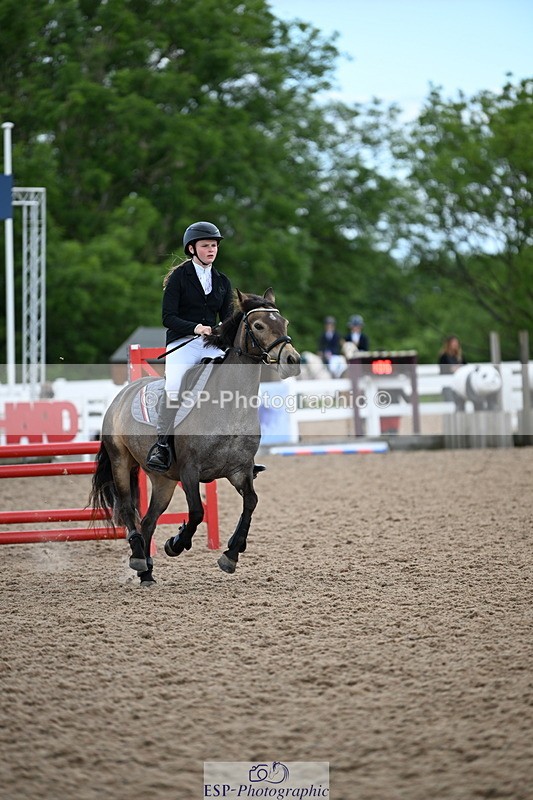 240608A-121218-00822 - Cls 9 Pony BN Jump Off and Presentations