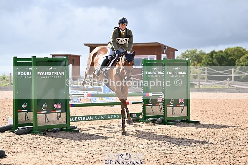 250831-144632-11344 - O-723-Lizzie.Luxton