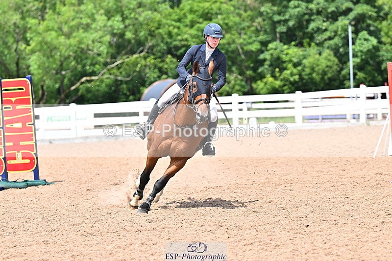 240619A-134547-00325 - Cls 3 Snr 1.05m Open