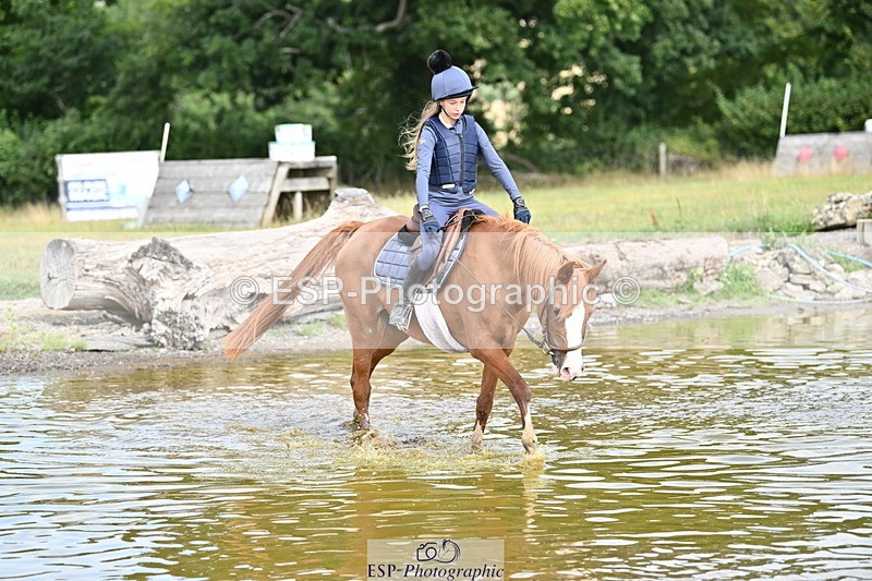 250821B-105546-00254 - Group C - Laraine