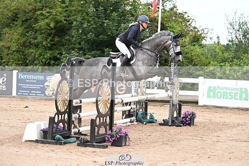 250727-084342-08585 - Cls 31 British Novice and 90cm