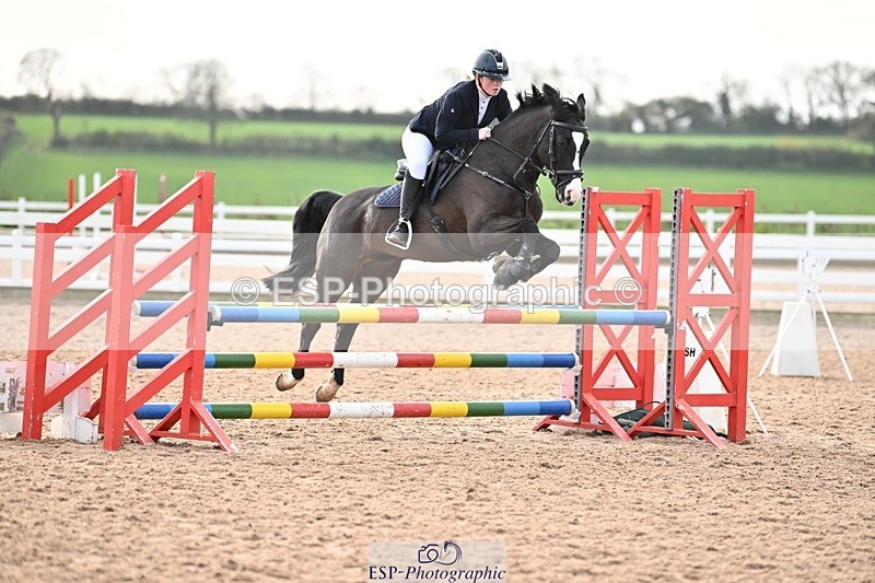 241117X-100816-03582 - Cls 09s Pony intro 90cm