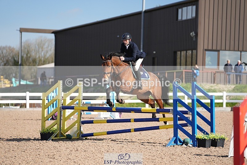 250329-100839-03555 - Cls 20 British Novice and 90cm