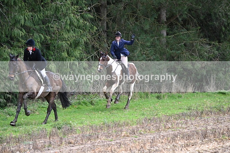 WJ6_9583 - Line Four