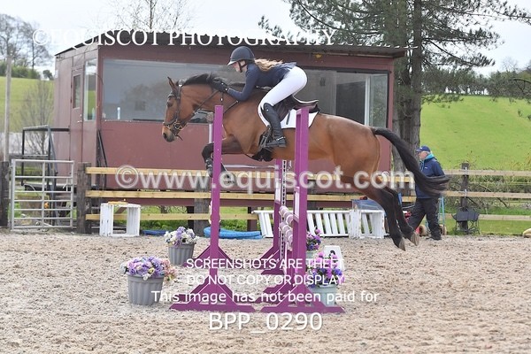 BPP_0290 - CLASS 2 FRI Senior BritiNovice/ 90cm Open