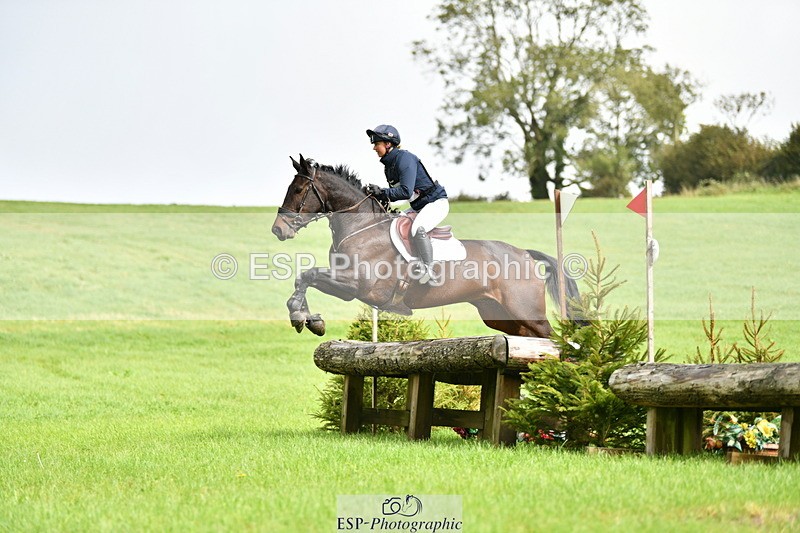 230924A-121103-05638 - 100 XC 12.00 to 13.00