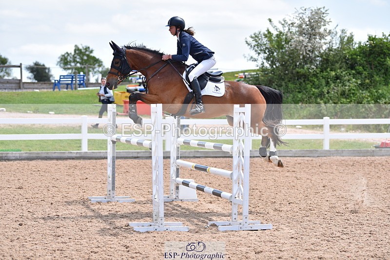 230531A-123738-00343 - Cls 4 Newcomers & 1.10m Open