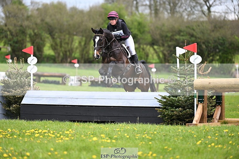 250419-145355-12568 - 752-Lizzie.Luxton-SHANNONDALE.LUIGI