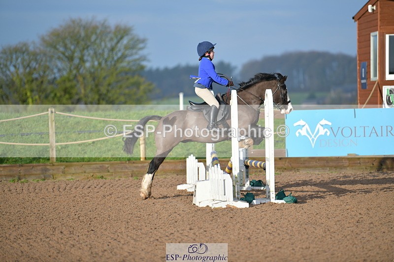 240211A-090230-01715 - Clear Round