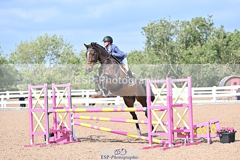 241004A-125147-02117 - Fri 09 95cm Amateur Quals