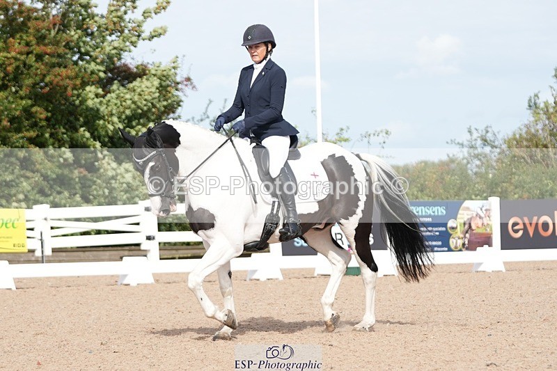 250906-105042-01331 - 077-Sarah.WallDerryroane.Lad