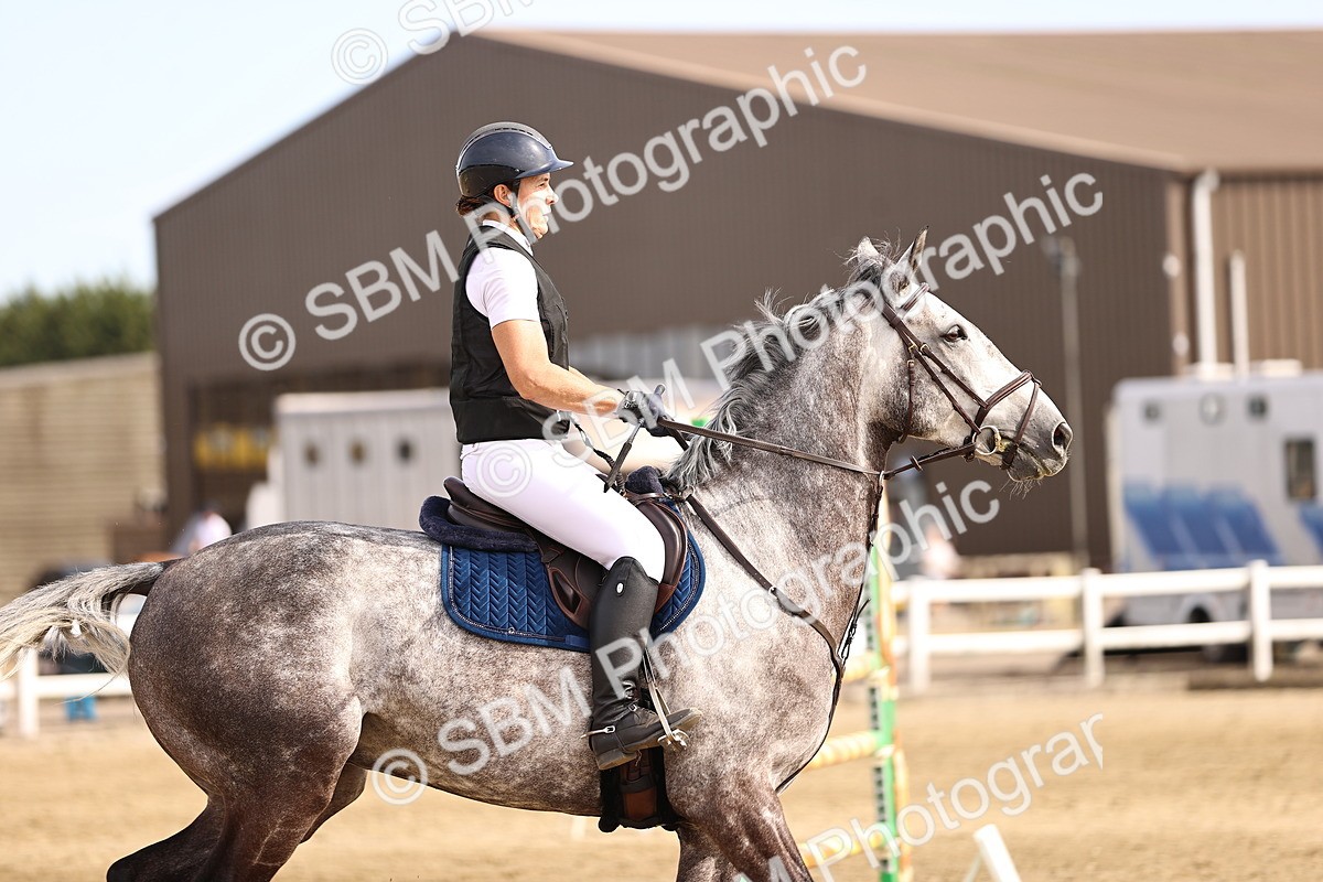 SBM_001679 - Class 6 - Senior Newcomers 1.10m