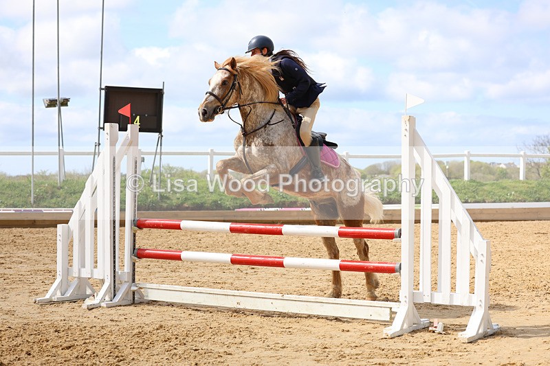 3E7A7959 - Class 10: 90 cm open