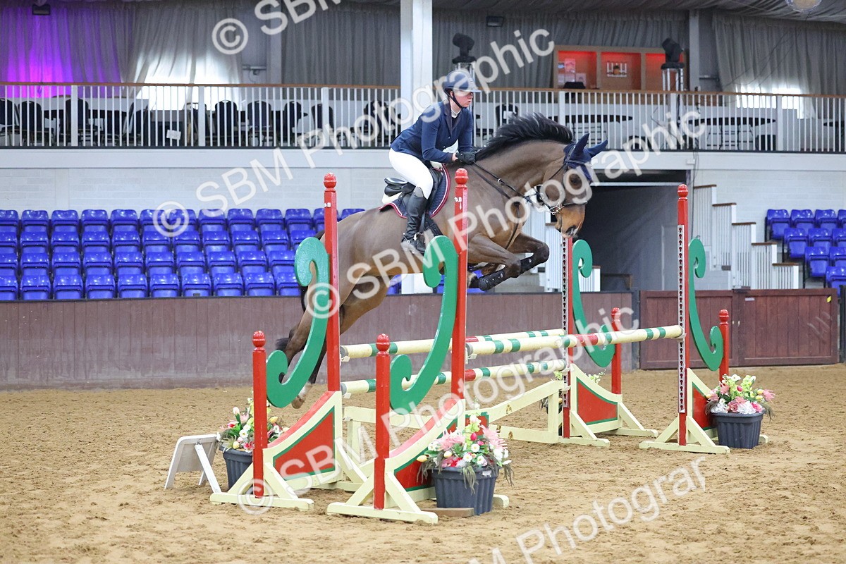 SBM_008572 - Class 21 - Nupafeed Supplements Senior Discovery/ 1m Open - First Round (1.00m)