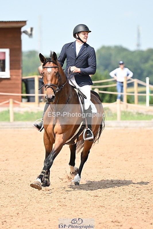 240801A-112800-01374 - Cls 2 Foxhunter