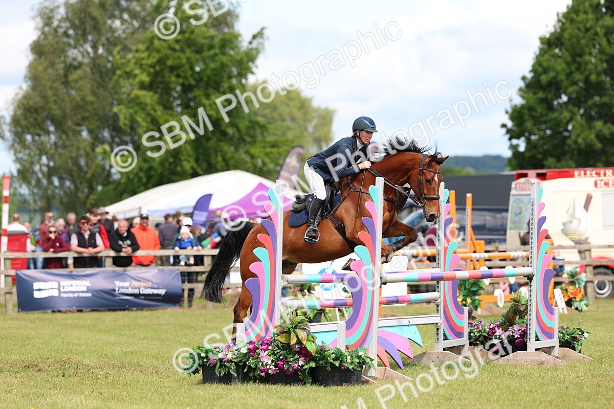 SBM_13647 - Class 206 - Senior Newcomers - 1.10m Open
