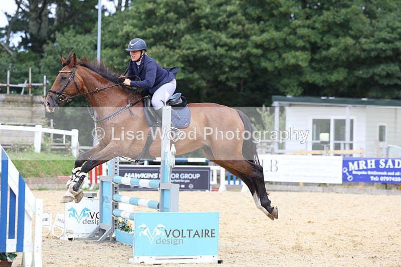3E7A5103 - Class 4: Senior British Novice/90cm open
