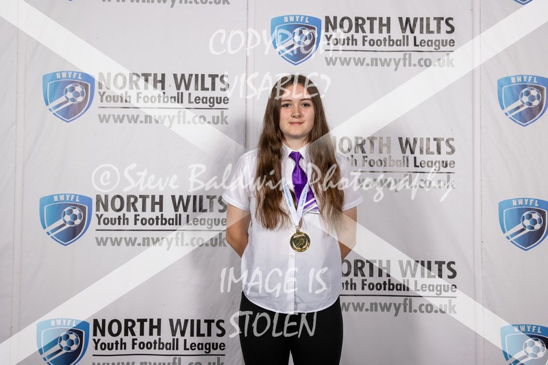 1DX30238 - Div 1 FC Abbey Meads Purple Girls