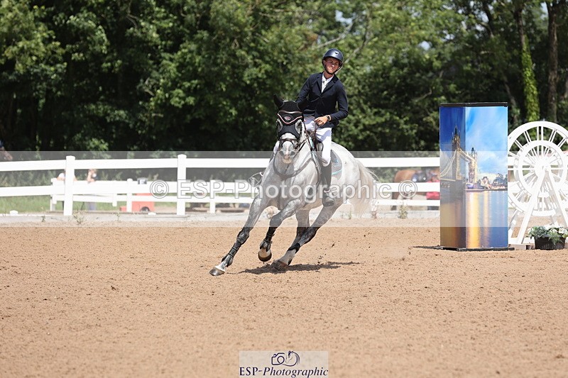 240718A-125434-05303 - Cls 9, 1 Star Bronze Tour 1.10m