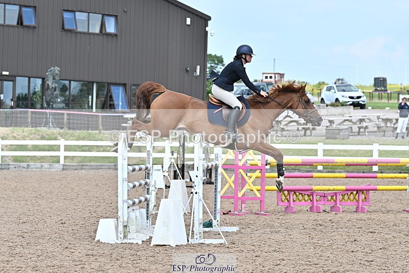 240605A-155506-00992 - Cls 5 Foxhunter and 1.20m Open