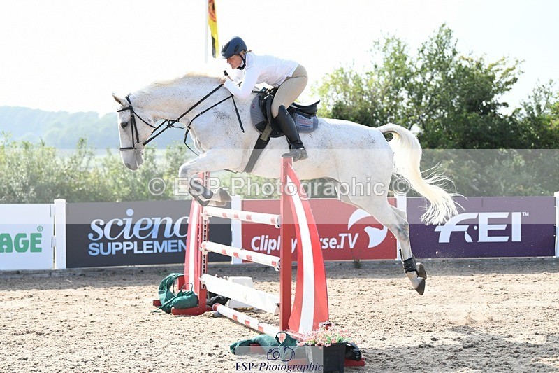 250725-170454-04084 - Cls 10 1.05m Amateur Quali