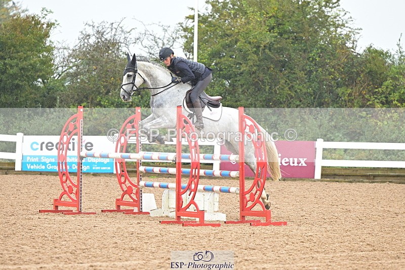 240925A-131648-00807 - Cls 4 Newcomers and 1.10m Open