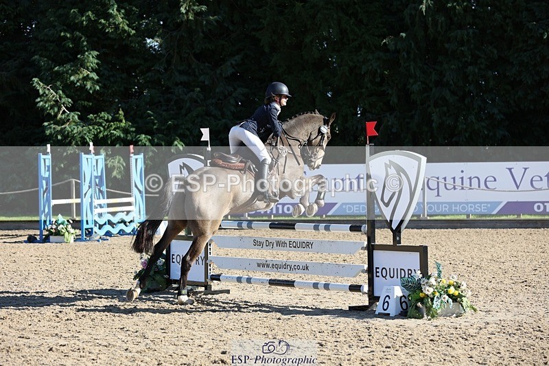 241027-114431-16961 - 319-Neve.Webber-MR.BUZZ