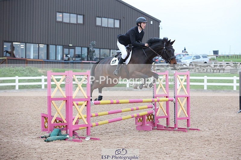 241116X-152308-02724 - Cls 18&19 Children on Horses