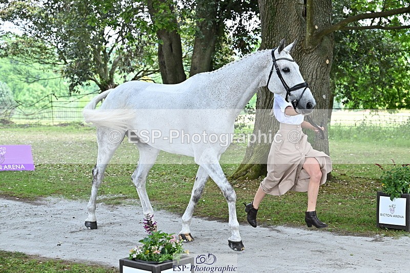 250521A-143012-00045 - A-051-Jemima.Howden-VAN.KAUNITZ