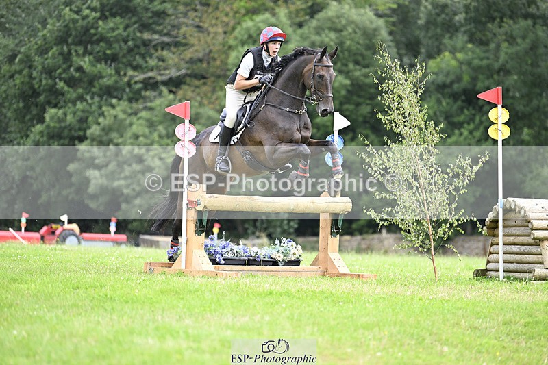 240804-113931-12092 - 415-Benjamin_Plunket-BARDUN_ACROBAT